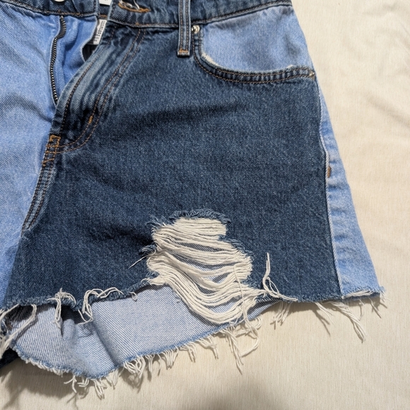 🛍️4 For $15🛍Denim Forever 21 Blue and Jean Shorts Distressed Design 90s Shorts - Picture 5 of 12